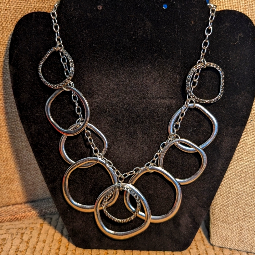 Paperazzi Dizzy for you statement necklace silver‎ tone and marcasite 10" chain